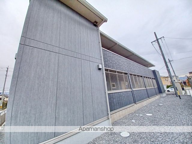 トリシア富竹の外観写真
