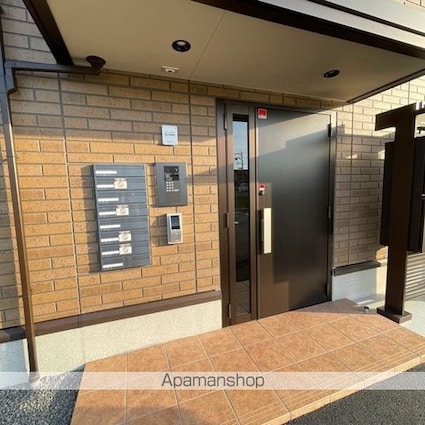 ルミエールＭＫ[2LDK/66.32m2]のエントランス