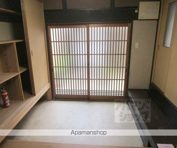 紫野上築山町貸家38-1の内装写真