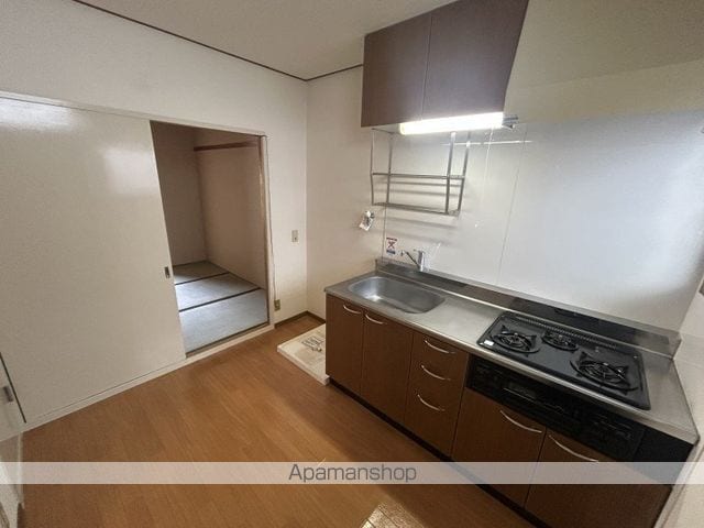 翆甲園ハイツの内装写真