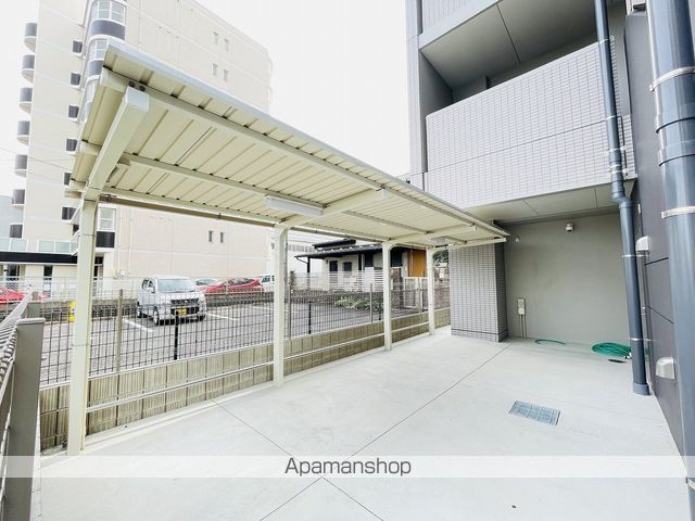 ALIVIS金山EASTの玄関写真