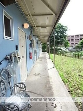 東京都日野市大字新井[1K/21.21m2]のエントランス