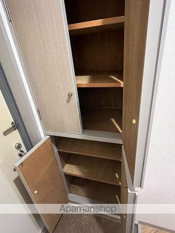 レジデンスパートIVの内装写真