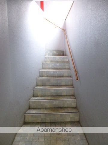 CALIENNTA美園の玄関写真