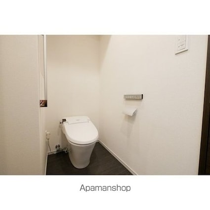 コンフォリア新宿イーストサイドタワー[1R/41.23m2]のトイレ