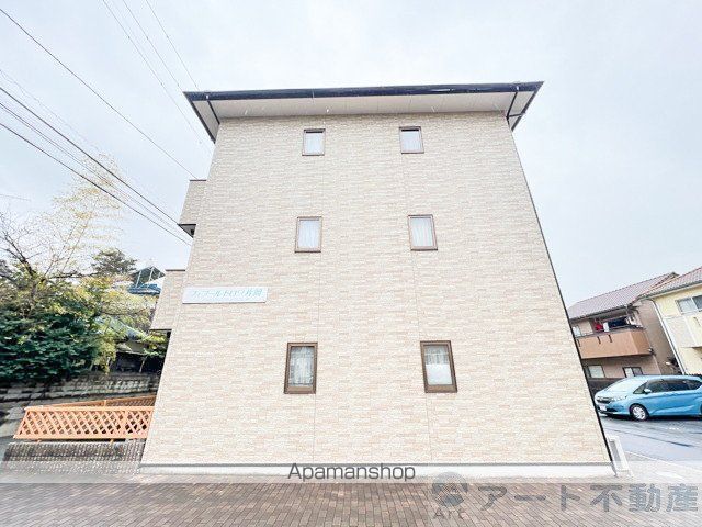フォブールトロワ片岡の外観写真