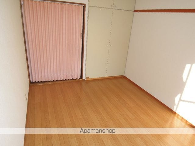 STATES MINAMI III番館Bの内装写真