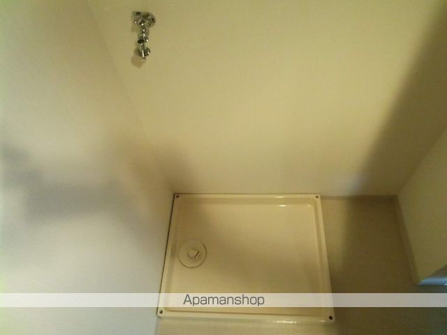 ロイヤルタワー春日の内装写真