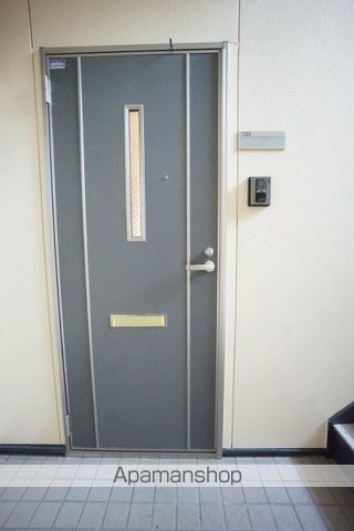 シャイン大内の玄関写真
