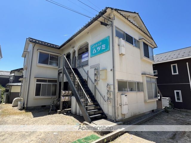 マンションムツミの外観写真
