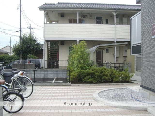 レオパレスアゼリアパークの外観写真
