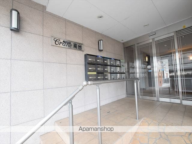 クレイン南台の玄関写真