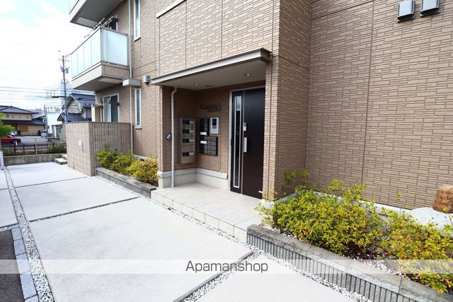 CANARDの玄関写真
