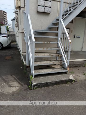 NORTH FIELD壱番館の玄関写真
