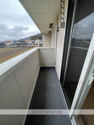オリーブの内装写真