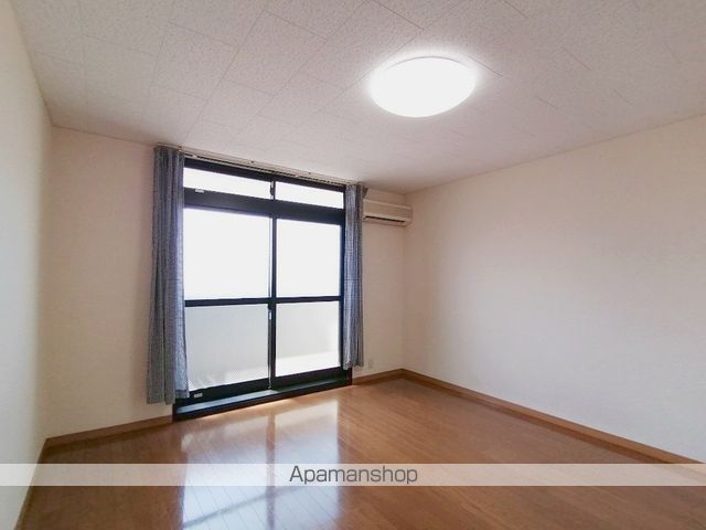 MOMOの内装写真
