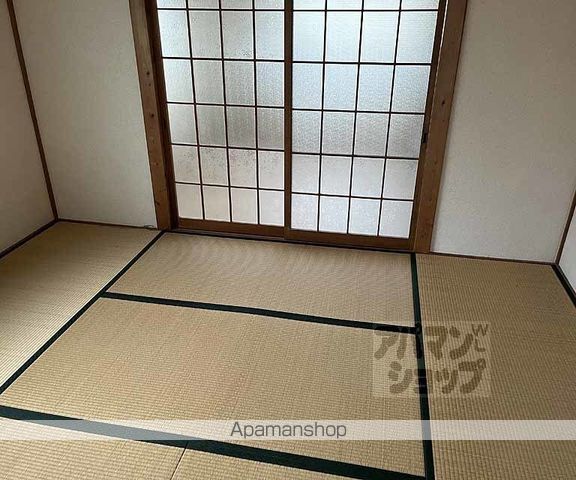 御陵ハイツの内装写真