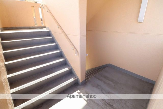 やかたマンション壹番館の玄関写真