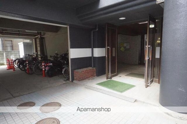ラッセルスクエア松山市駅　Ａ・Ｂ棟[2K/35m2]のエントランス