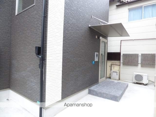 エステイトE森ノ宮の玄関写真