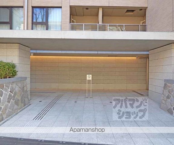 ボーパサージュ京都岡崎の玄関写真