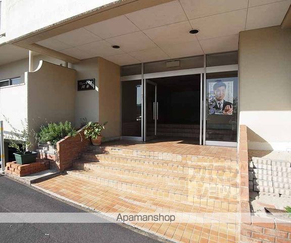 アクエルド長岡京の玄関写真