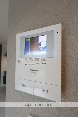 メゾネット八幡 B棟の内装写真