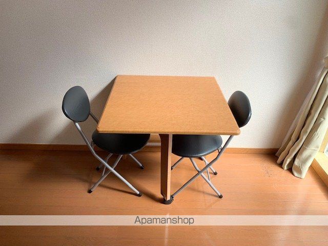 レオパレスマ メゾンの内装写真