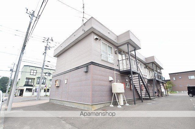 鳴海レジデンスD棟の外観写真