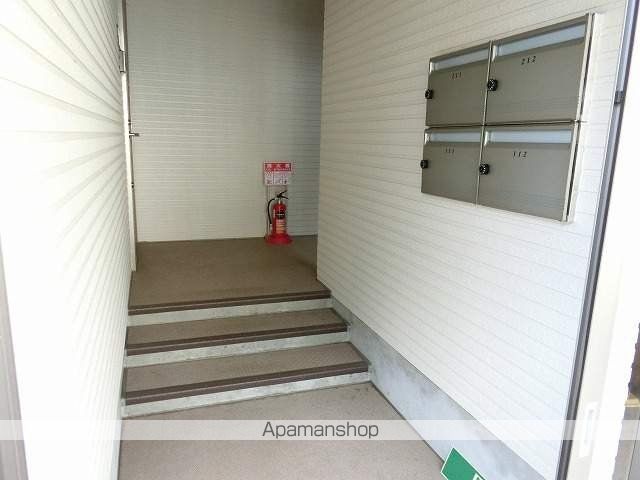 ノーブル館の玄関写真