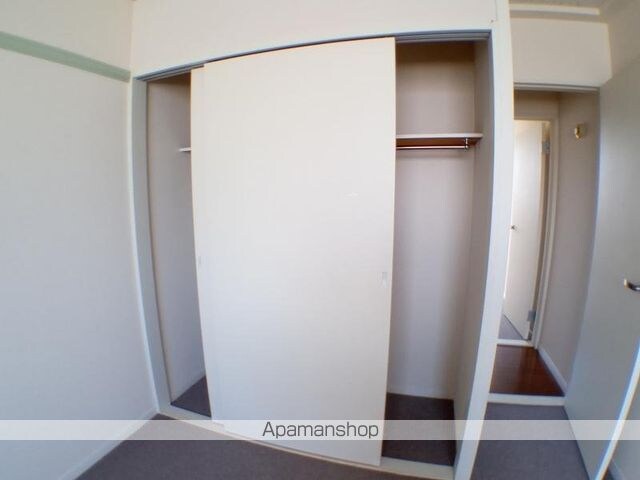 レオパレスクール[2DK/49.68m2]の収納