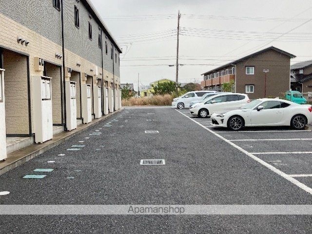 レオパレスメルベーユ[1K/23.61m2]の駐車場2
