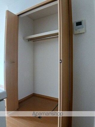グローリーハウスＢ[1R/32.9m2]の収納