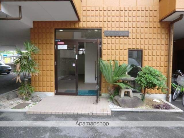 アビタツィオーネ香里園の玄関写真