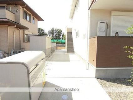 Ｅｍｉｎｅｎｃｅ　Ｃｏｕｒｔ[1LDK/33.39m2]のエントランス