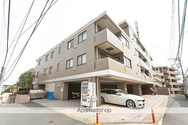 Ｋ’ｓ中落合[3LDK/74.76m2]の外観1