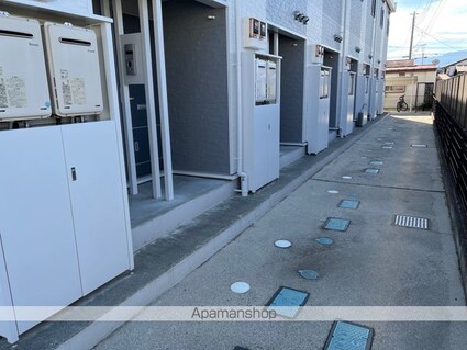 レオパレスヴァンクール国母[1K/28.02m2]のエントランス