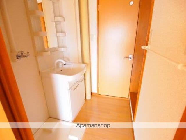 ヴォンメゾンZAIMOKUIIの内装写真