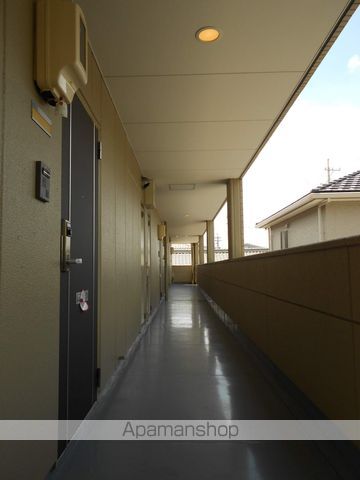 パレット伏見の玄関写真
