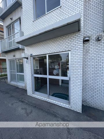 中神マンションの玄関写真