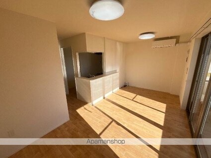 岐阜県岐阜市東鶉１丁目[1LDK/40m2]のリビング・居間