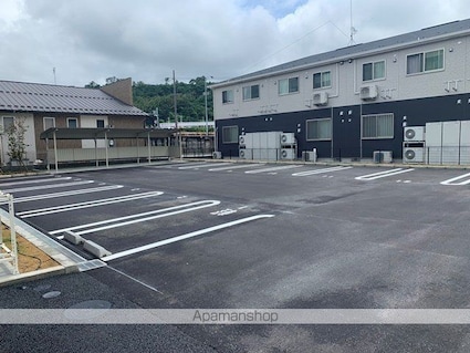 アークステージ[1LDK/41.49m2]の駐車場