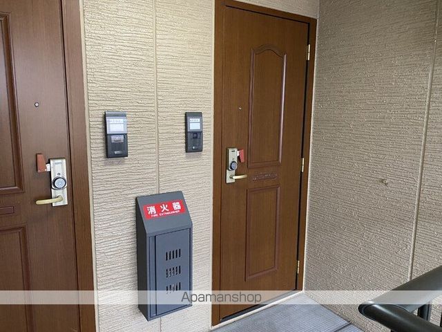 コンフォールE A棟の玄関写真