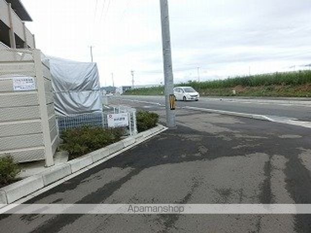 コム・シェ・ヴ Aの周辺写真