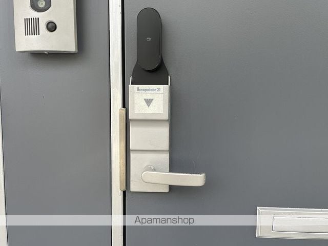 レオパレスメゾンドゥトロッポの内装写真