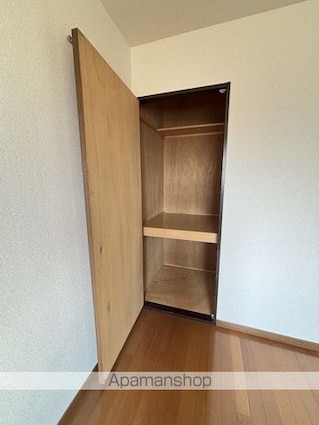 リバティハウス守山[2DK/44.72m2]の収納