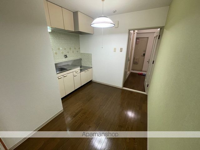 ミタカホーム8番の内装写真