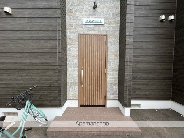 CANAAN黄金南IIの玄関写真