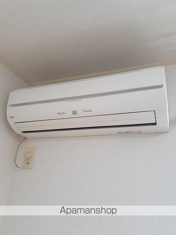 ロイヤルパーク Aの内装写真