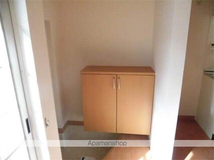 メゾンフローラ[2DK/43.26m2]の玄関